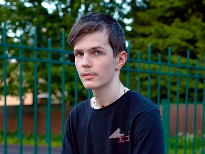 16-летнему петербуржцу нужна реабилитация после инсульта